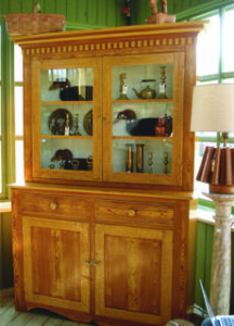 Zeger’s Design c1865 butternut 2-piece flat back cupboard, Eastern Onatrio origins. $2150 (Please contact show promoter Holly Newland for contact info. 613-393-58860